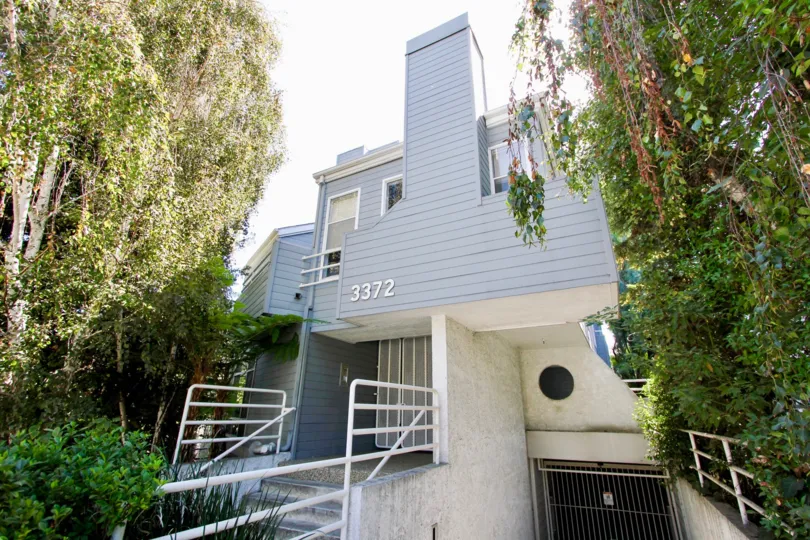 The view of Los Feliz Villas in Los Feliz, California