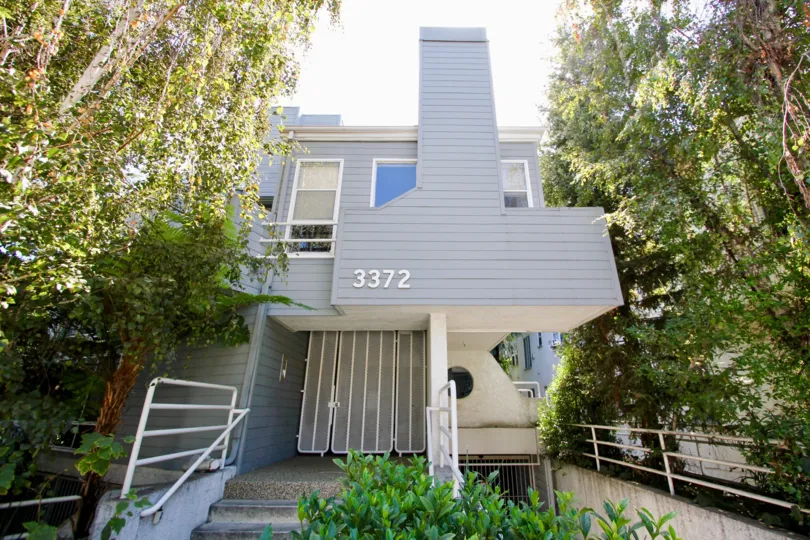 The address for Los Feliz Villas