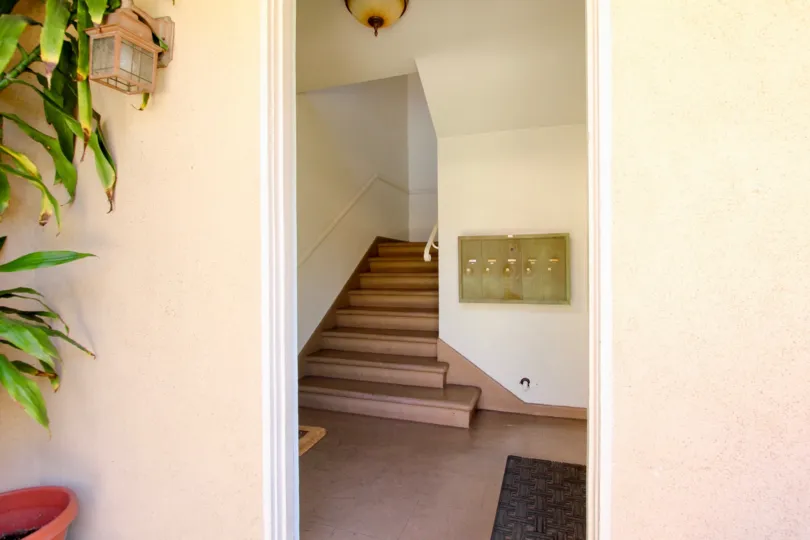 The stairs inside of Perlita Gardens I