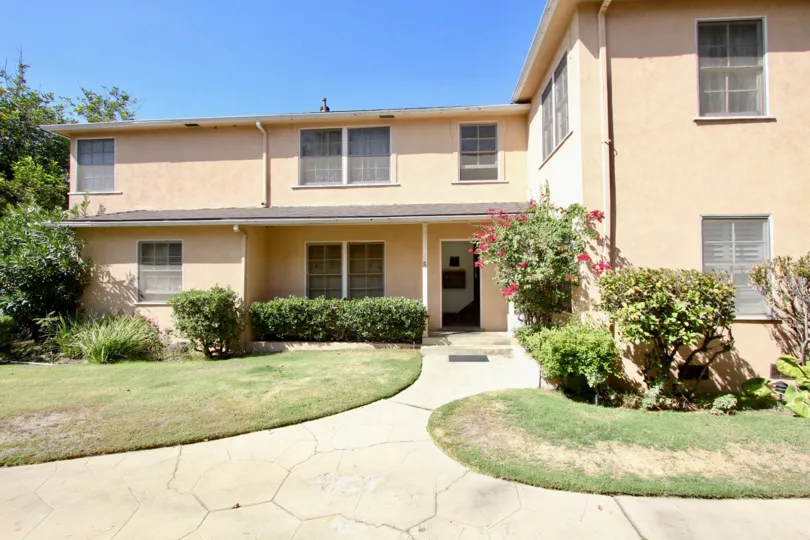 The units at the Perlita Gardens I in Los Feliz, California