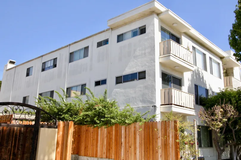 The privacy fence next to Vista Los Feliz