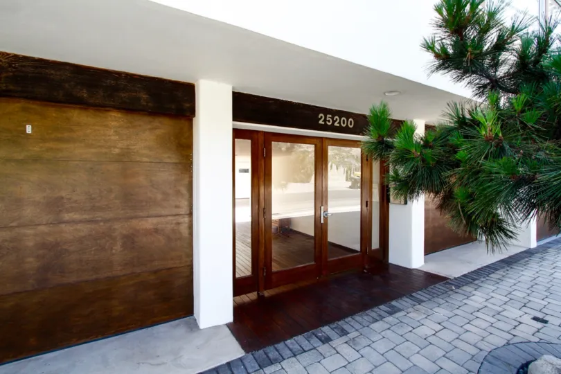 The entrance into Malibu Condominiums in CA California