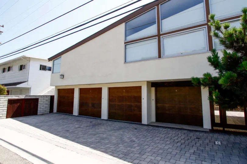 The parking for residents of Malibu Condominiums