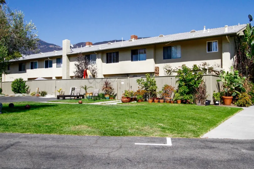 The landscaping around Malibu West Pacifica