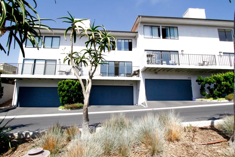 The Zuma Bay Villas building