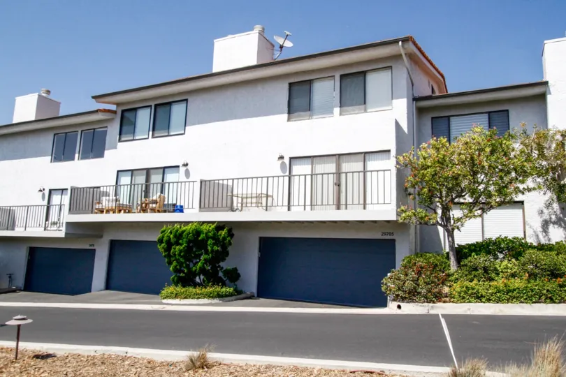 The parking for Zuma Bay Villas