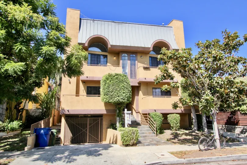 The view of 11417 Culver Blvd in Mar Vista, California
