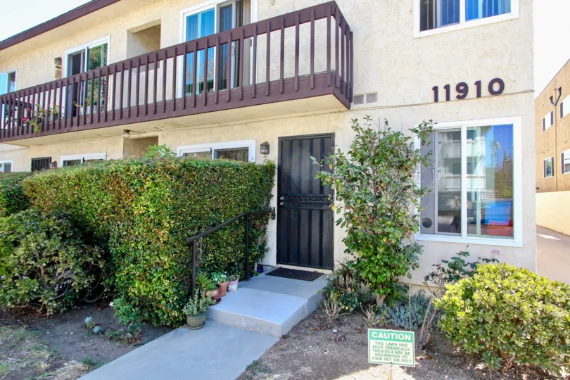 The entrance into 11910 Avon Way