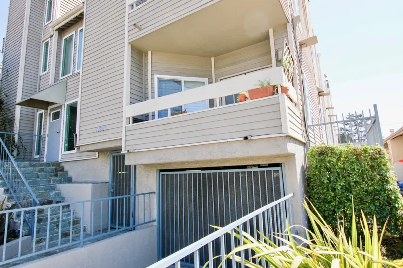 The parking at 11938 Courtleigh in Mar Vista, California