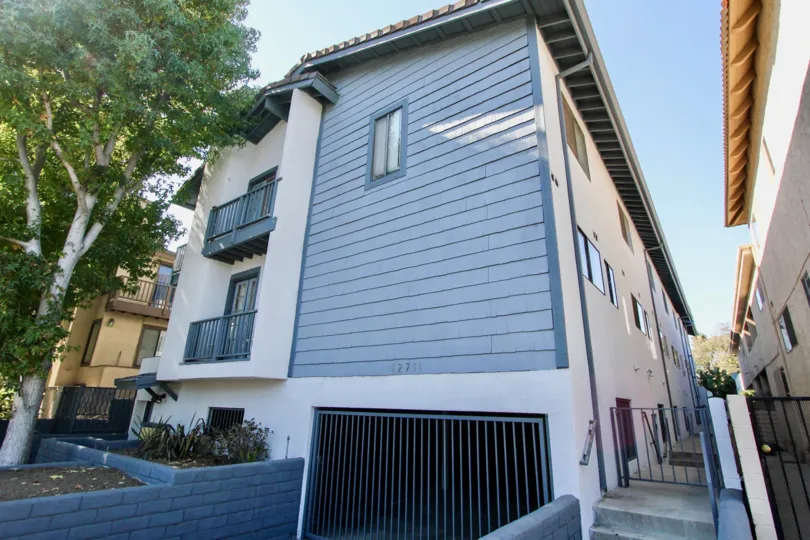 The garage at 12711 Mitchell Ave