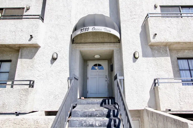 The entrance into 3780 Ocean View Ave