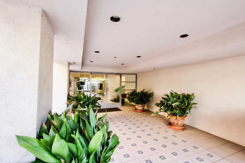 The foyer in Avon Way Condominiums