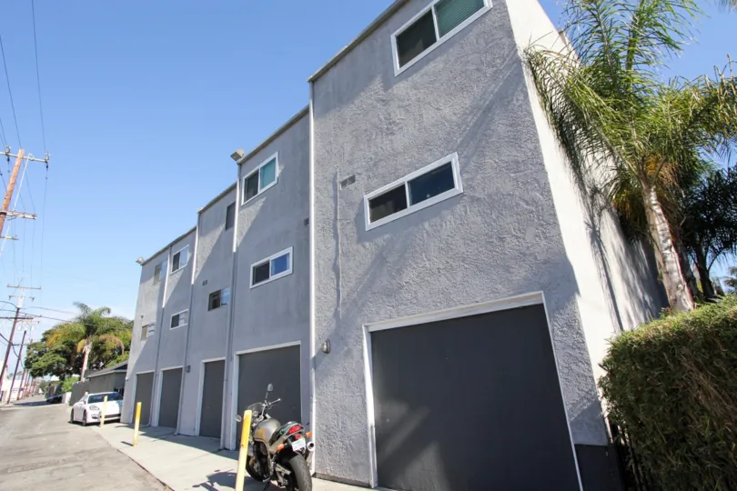 The windows in Marina East Townhomes in Mar Vista, California