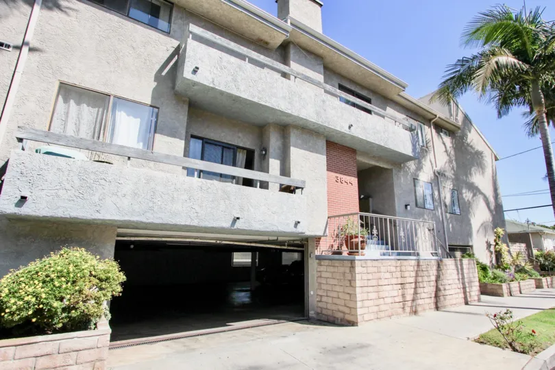 The garage for parking at Pacific Studios