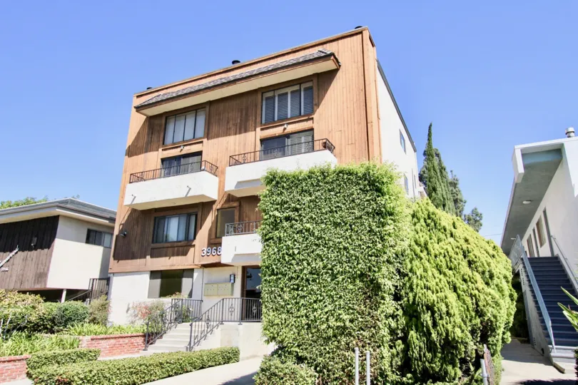 The landscaping around Sierra Shores in Mar Vista, California