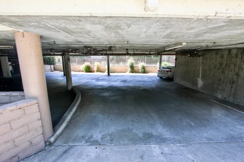 The parking below the Villa Margarita