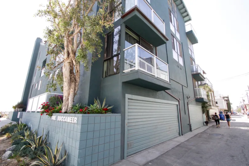 The individual garage for 1 Buccaneer in Marina Del Rey