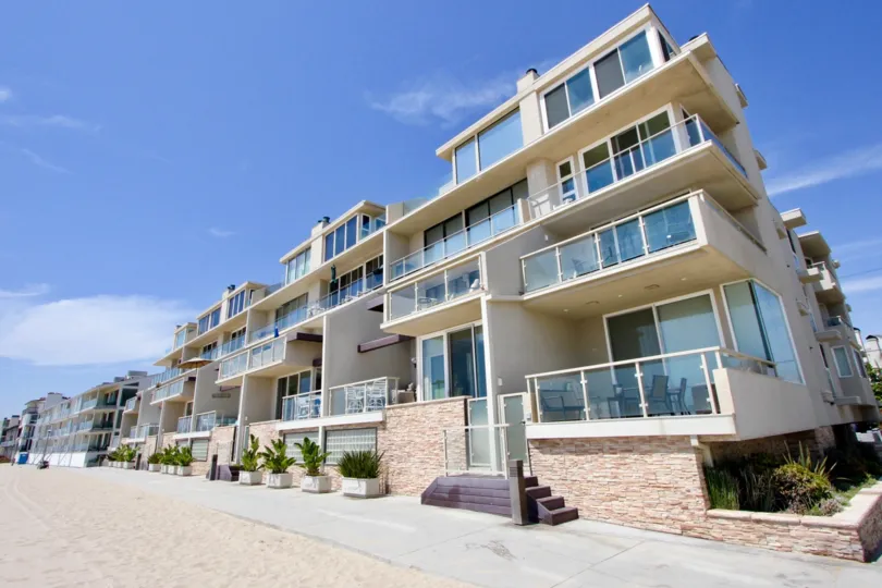 The modern apartments at 2 Ketch, made from sandstone and surrounded with various flora