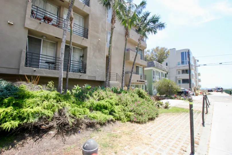 Street view of the beautiful and unbeatable 20 Catamaran, Marina Del Rey, California