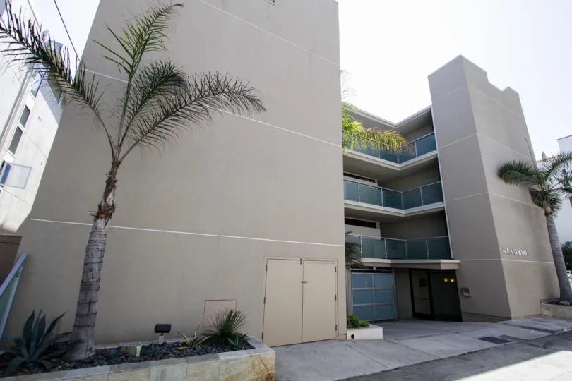 The walkway into the entrance of 6 Eastwind