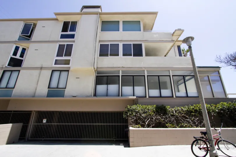 A view of the 6 Northstar architecture in Marina Del Rey