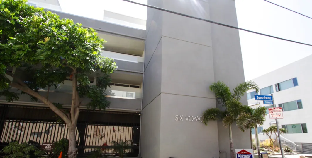 The building sign at 6 Voyage