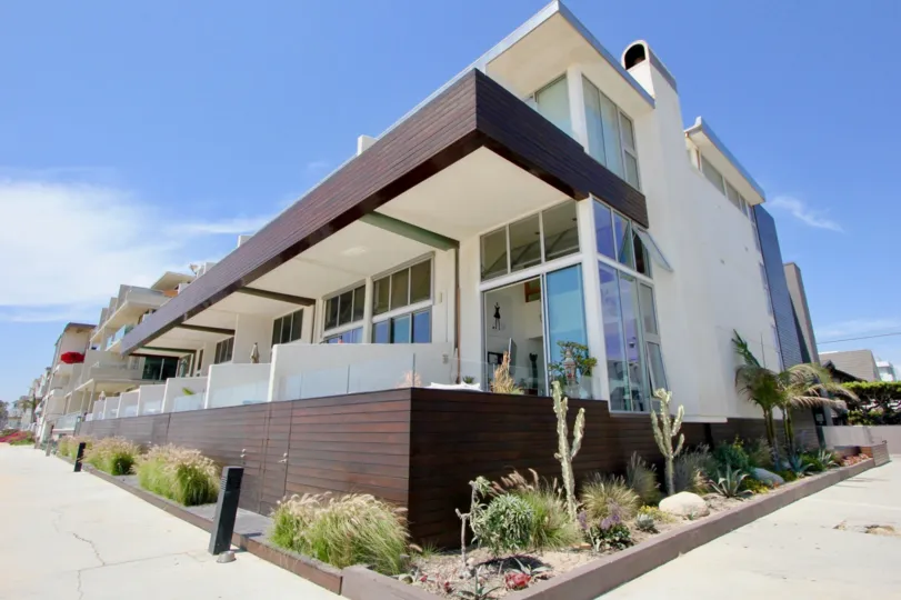 cool angular shot of 7 Fleet building, Marina Del Rey, California