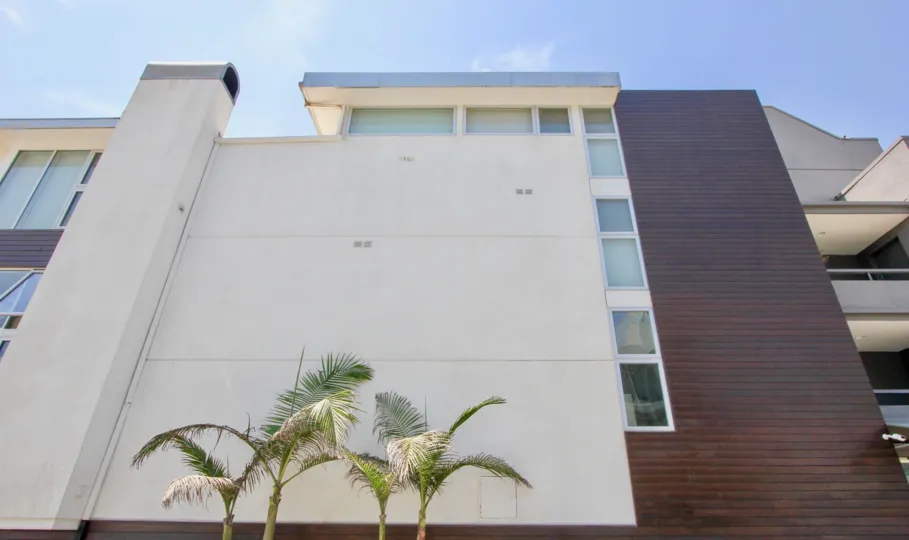 Amazingly awesome walls of 7 Fleet Apartment with it's brick finish, Marina Del Rey, California