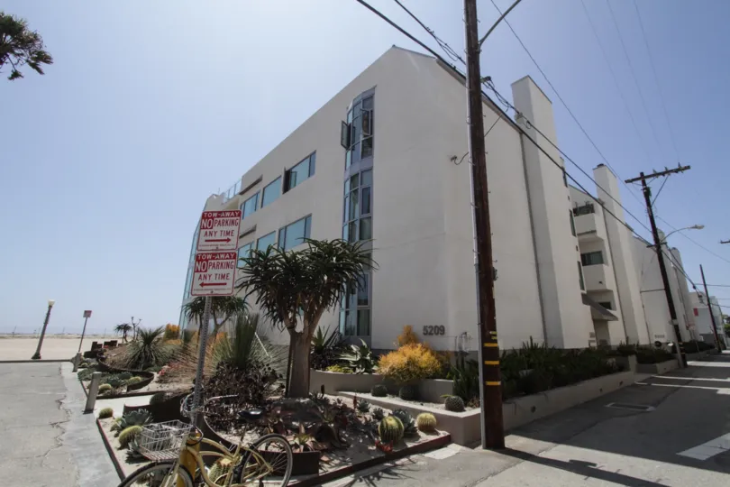 The Essex House building in Marina Del Rey