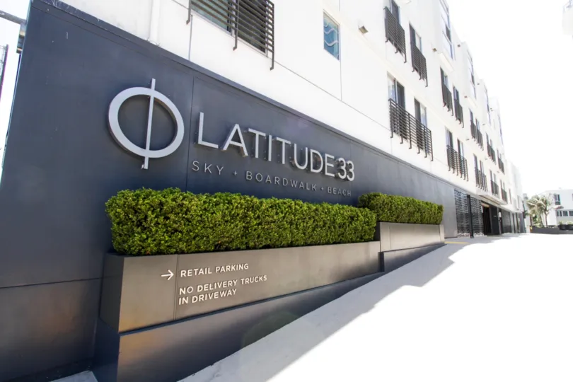 The landscaping outside of Latitude 33 Boardwalk Collection in Marina Del Rey