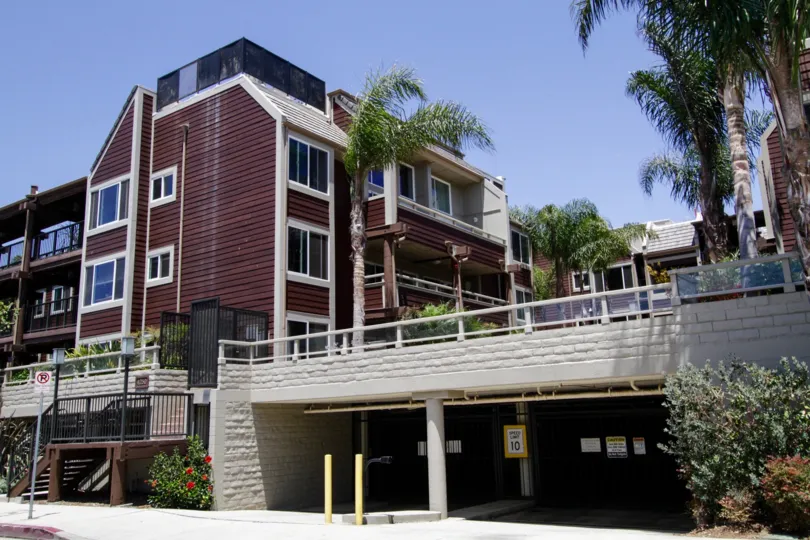 The garage for parking at the Maraina Strand