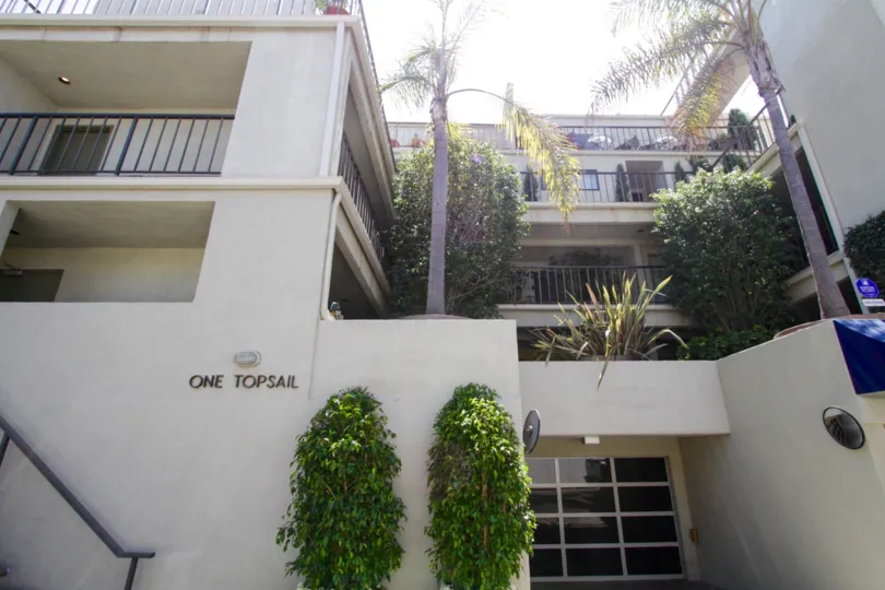 The parkign at One Topsail