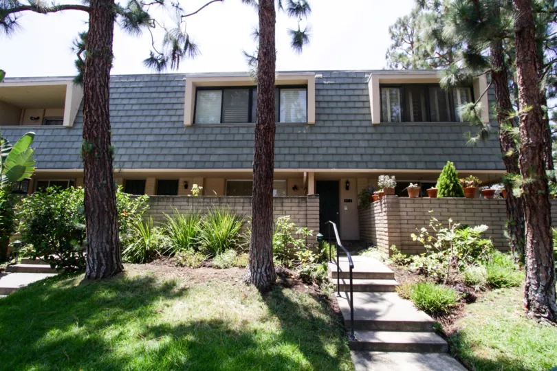 The entrance into Villa Antibes in Marina Del Rey
