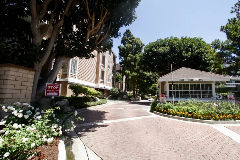 The entrance into Villa Marina East V in Marina Del Rey