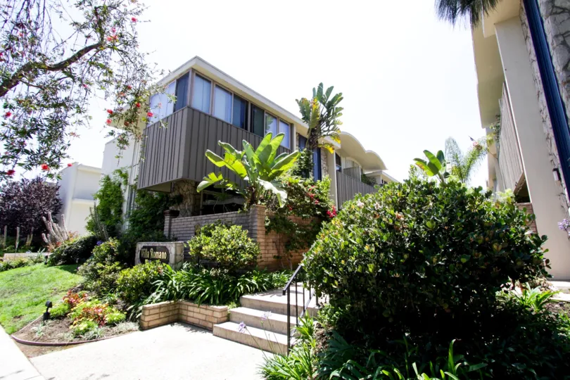 The landscaping in the Villa Romano in Marina Del Rey