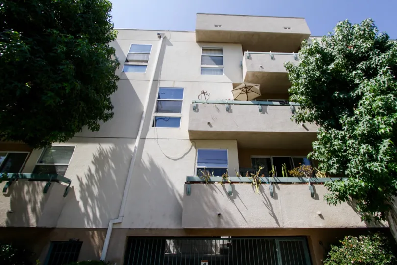 The balconies at 11225 Peach Grove St