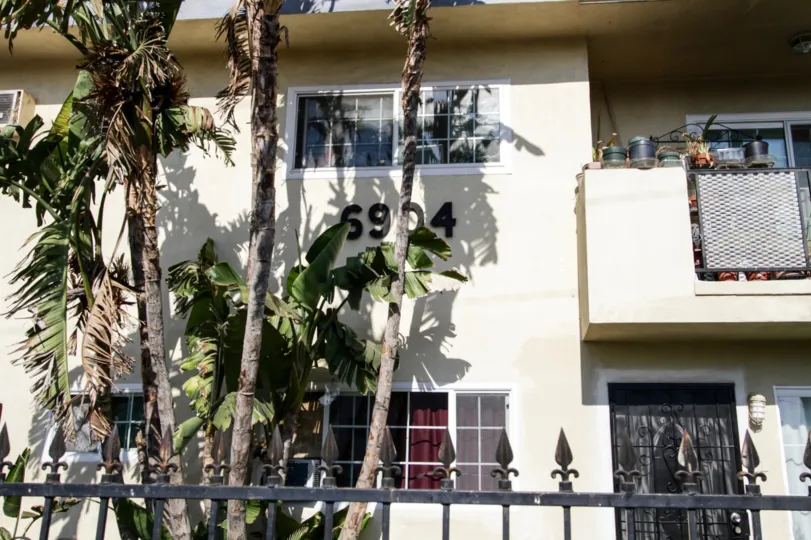 The building numbers at 6904 Radford Ave in North Hollywood