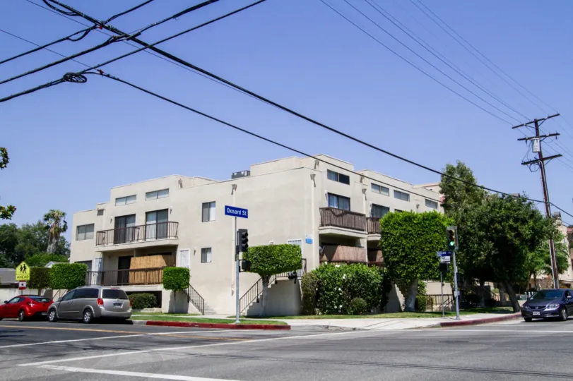 The Bellaire Townhouses building in North Hollywood