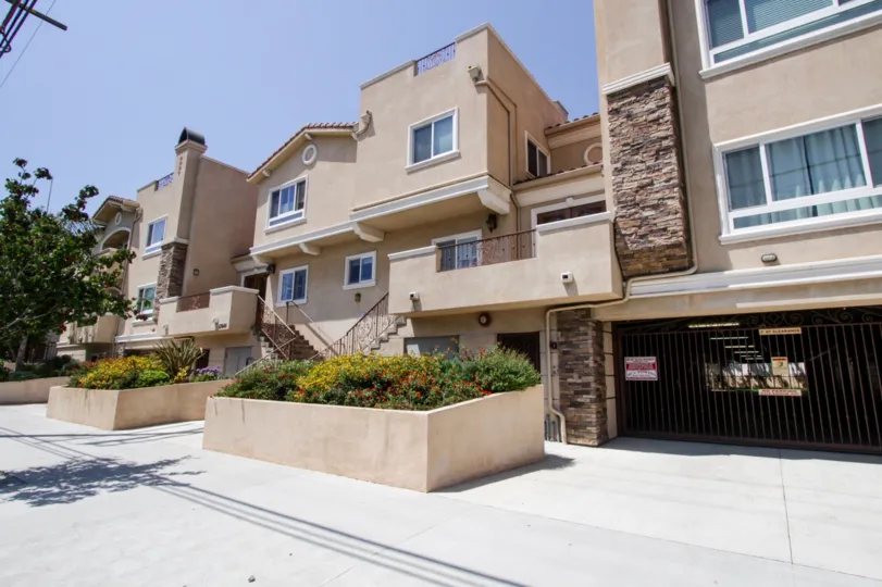 The stone features of the Bellaire Townhouses