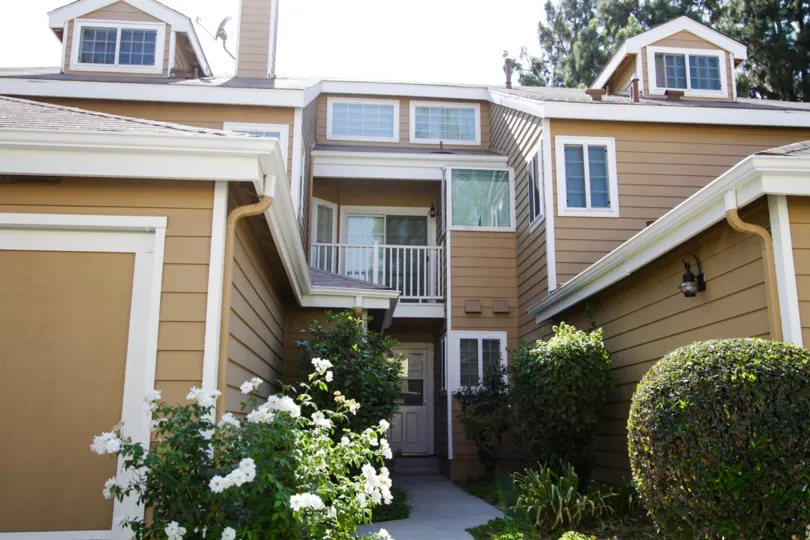 The balcony at Cambridge Glen in North Hollywood