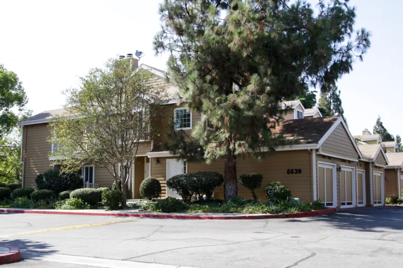 The landscaping around Cambridge Glen in North Hollywood
