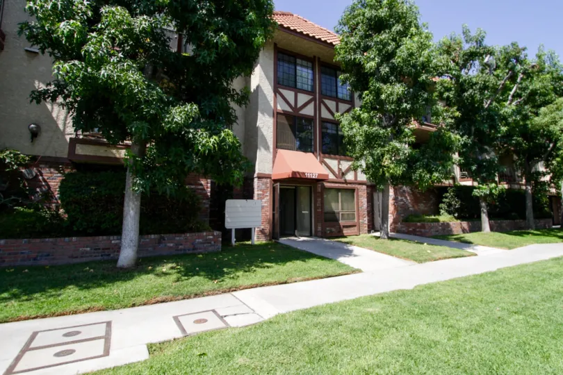 The sidewalk leading up to La Maida Townhomes in North Hollywood