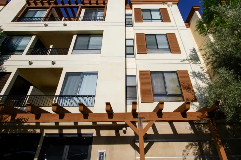 The architecture of the Laurel Bliss in North Hollywood