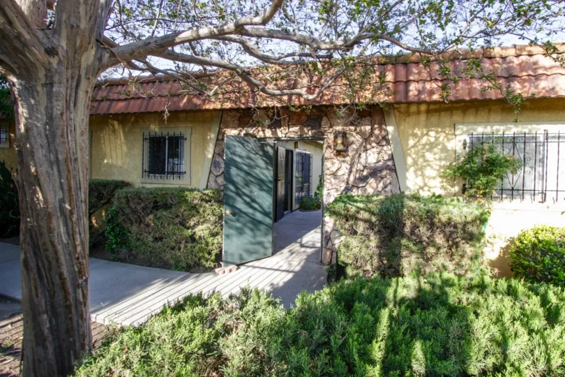 The entryway into Laurel Canyon