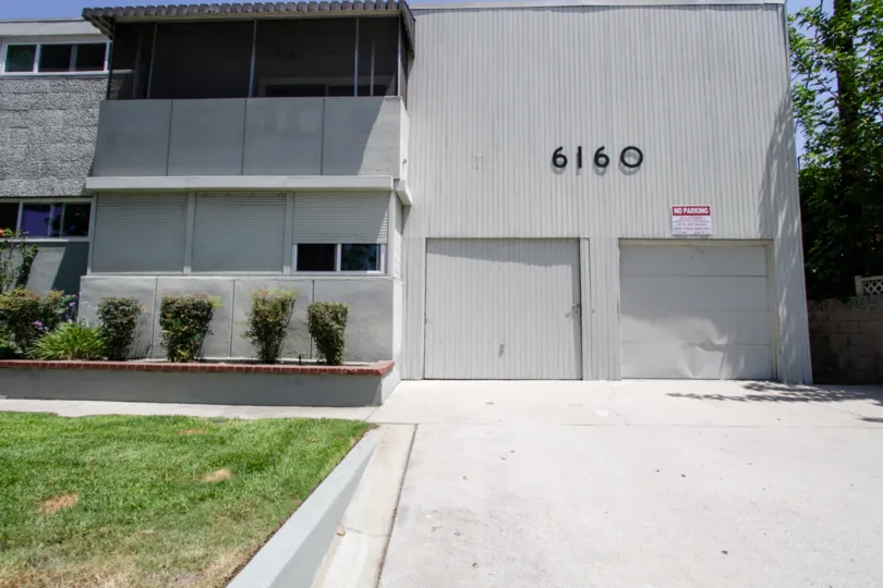 The parking at Marlborough Palms in North Hollywood
