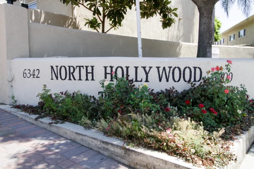 The sign upon entering into the North Hollywood Terrace