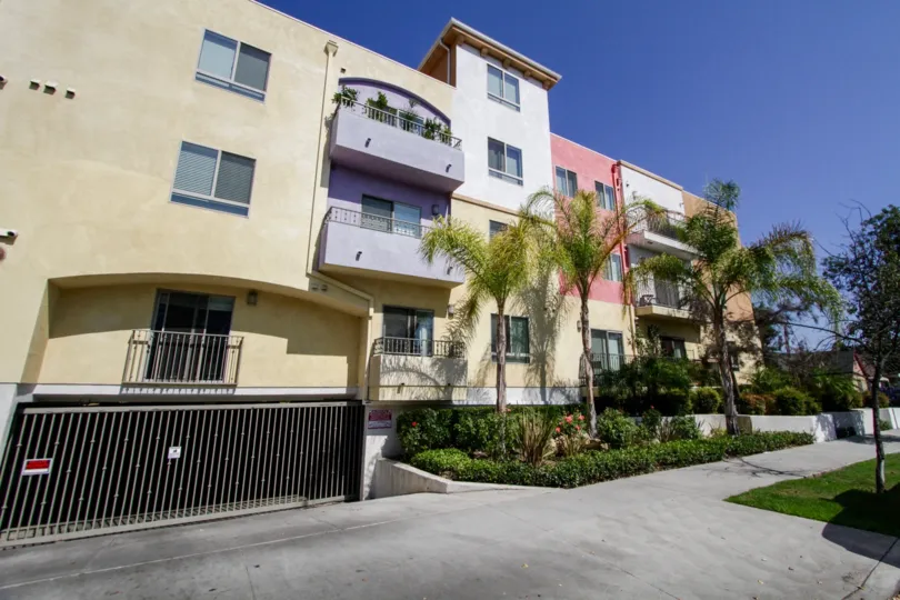 The Satsuma Artist Condominiums in North Hollywood