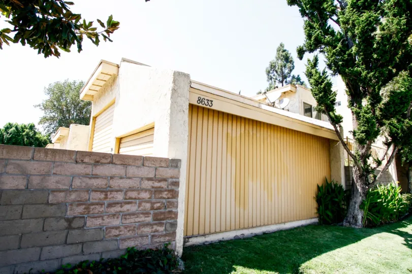 The address for Balboa Parenthenia written on the building
