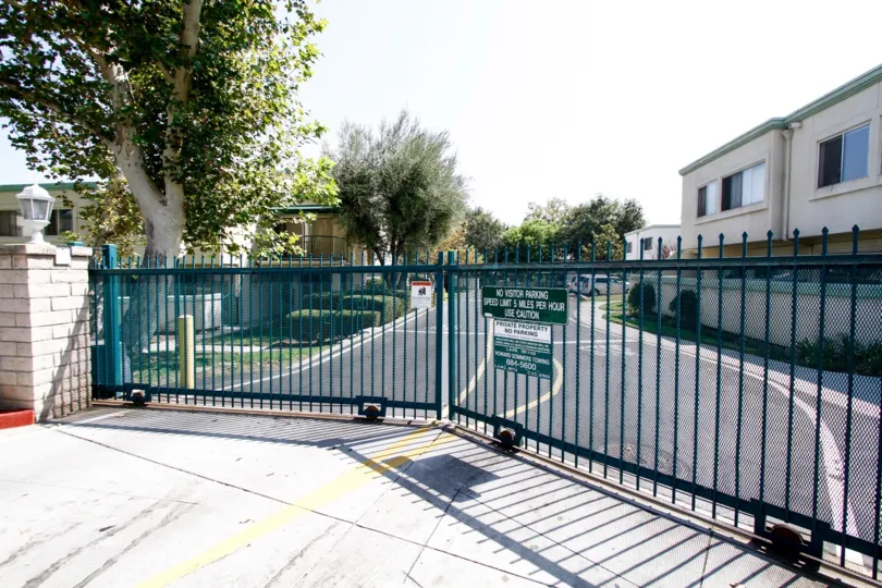 The parking for Peppertree Northridge