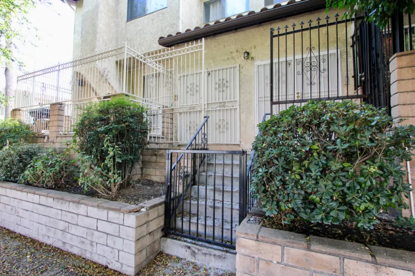14657 Nordhoff St Panorama City California mild color paint adds more beauty to building